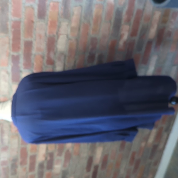 NWT Navy blue long blouse. - Picture 4 of 6